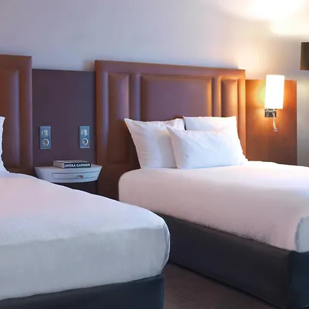 Renaissance Paris Hippodrome De St. Cloud Hotel 4*
