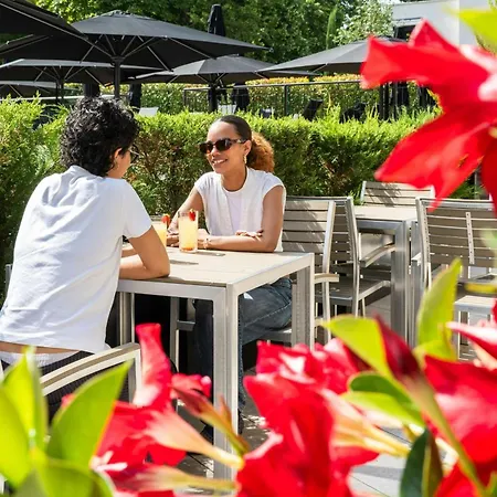 Renaissance Paris Hippodrome De St. Cloud Hotel