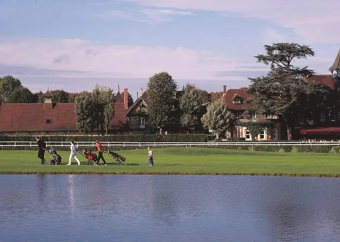Hotel Renaissance Paris Hippodrome De St. Cloud