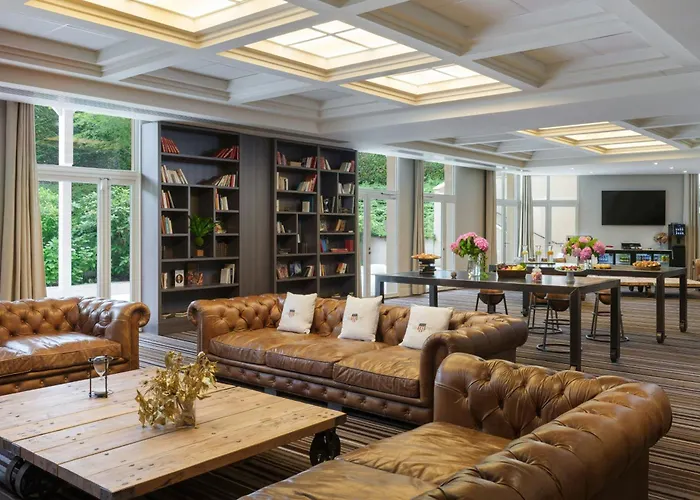 Renaissance Paris Hippodrome De St. Cloud 4*