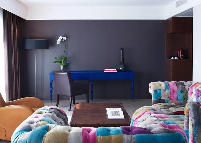 Renaissance Paris Hippodrome De St. Cloud 4*