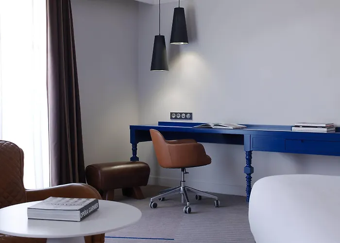 Renaissance Paris Hippodrome De St. Cloud Hotel