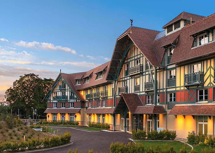 Renaissance Paris Hippodrome De St. Cloud Hotel 4*